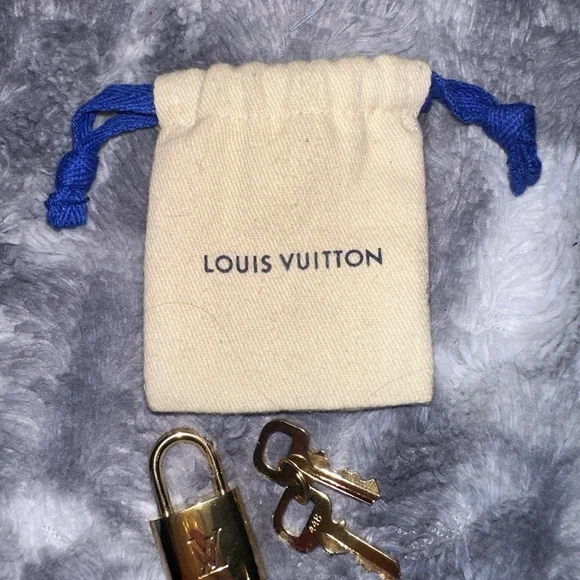 Louis Vuitton Iena PM gently used - Picture 10 of 10